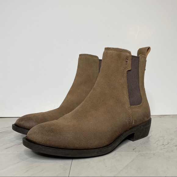 UGG Tan Brown Chelsea Suede Bootie 9 - Picture 14 of 14